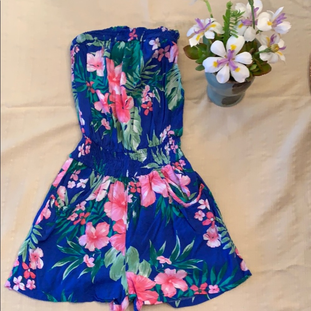 Love by Chesley, floral printed romper, size S